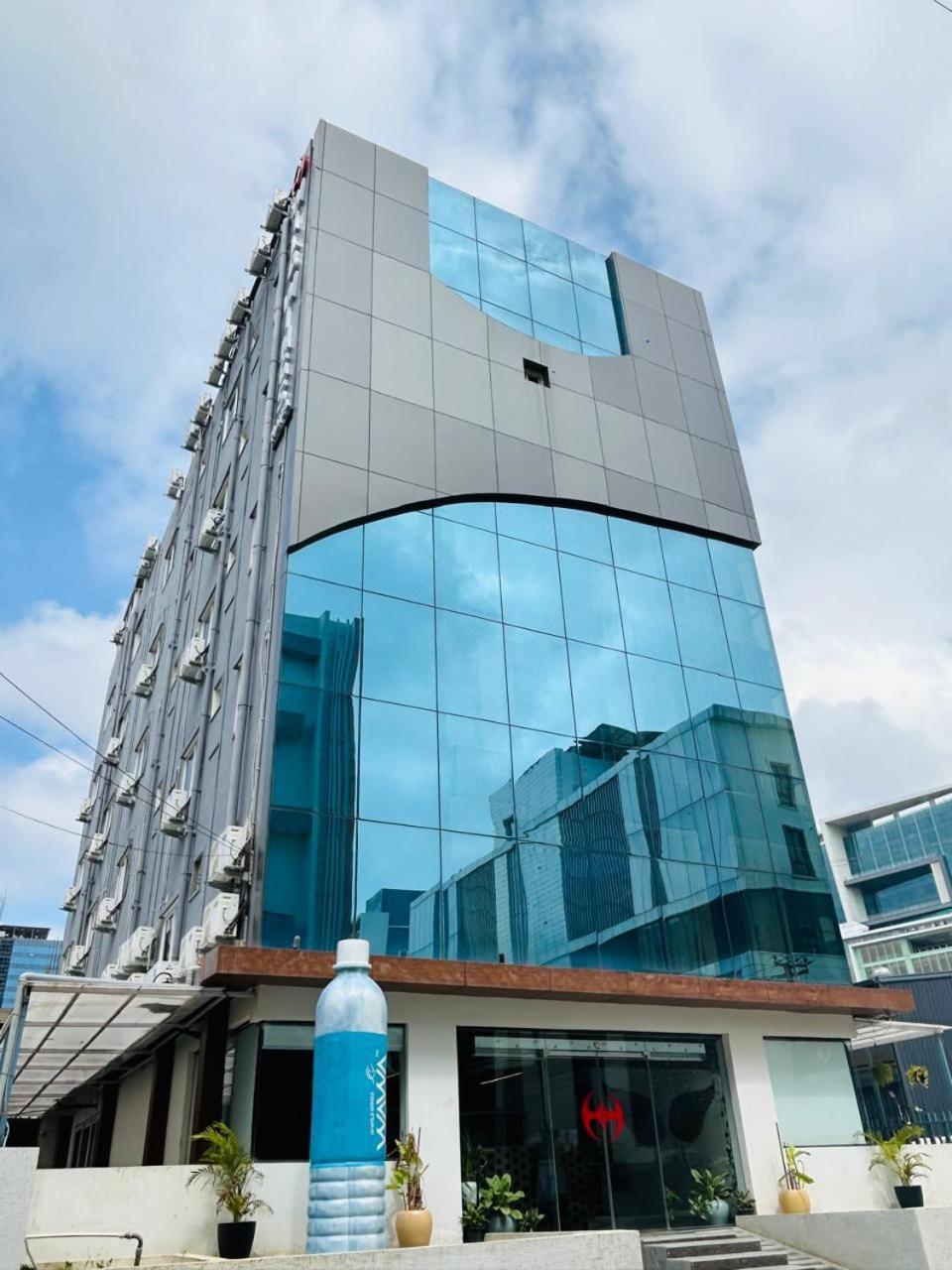 Wild Wings Premium Hotel حيدر أباد المظهر الخارجي الصورة