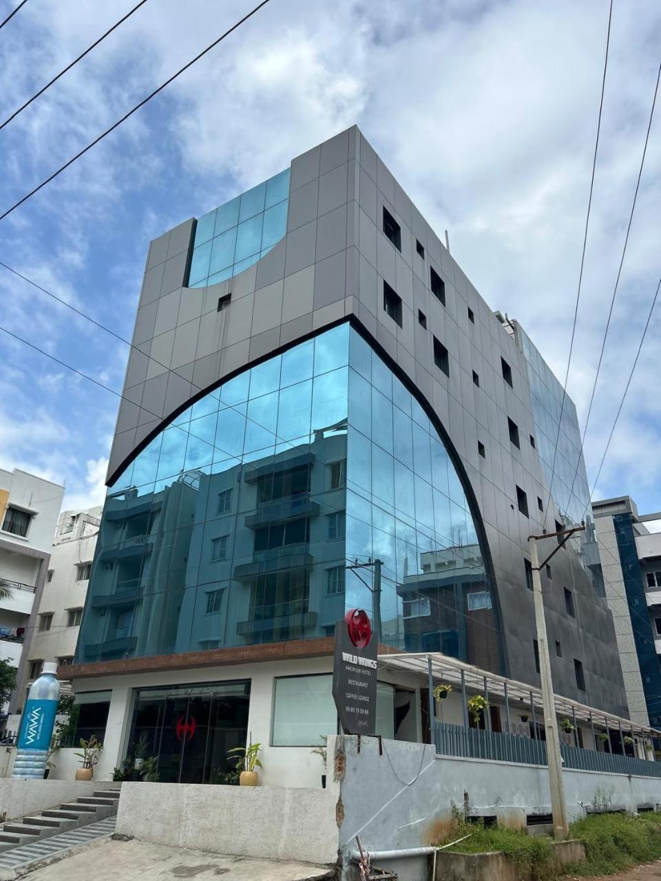 Wild Wings Premium Hotel حيدر أباد المظهر الخارجي الصورة