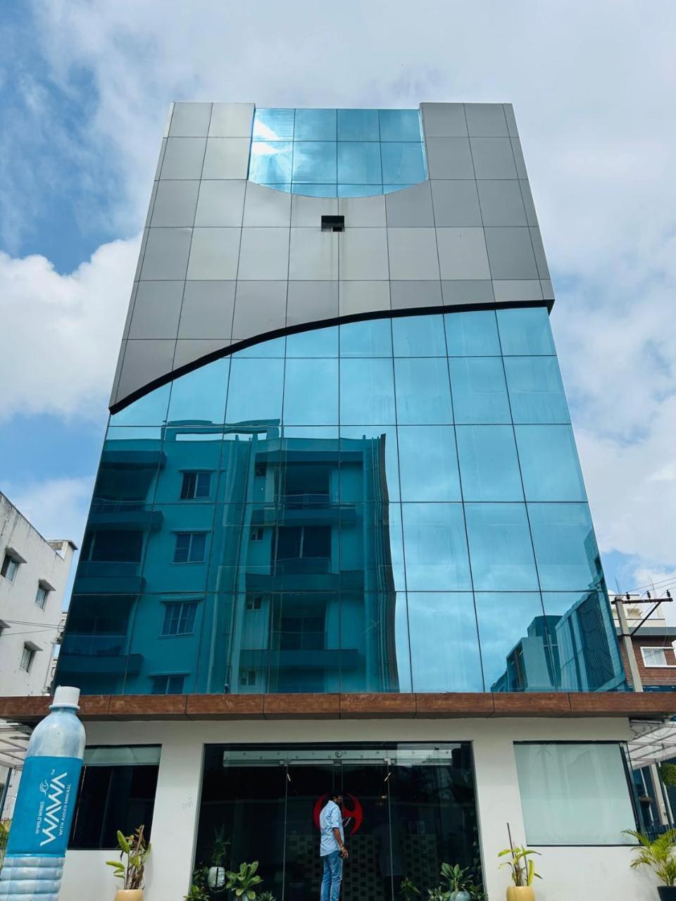 Wild Wings Premium Hotel حيدر أباد المظهر الخارجي الصورة