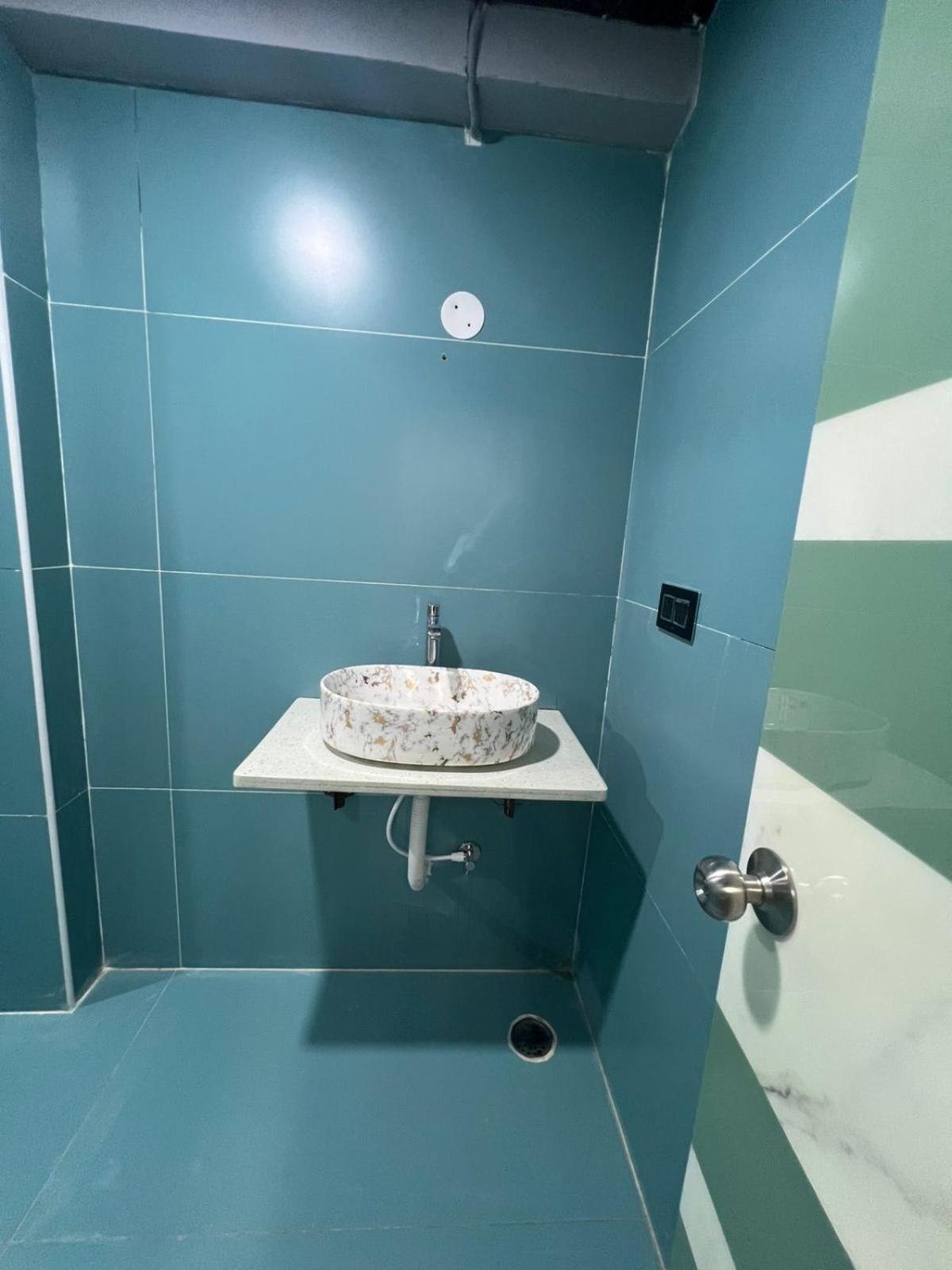 Wild Wings Premium Hotel حيدر أباد المظهر الخارجي الصورة