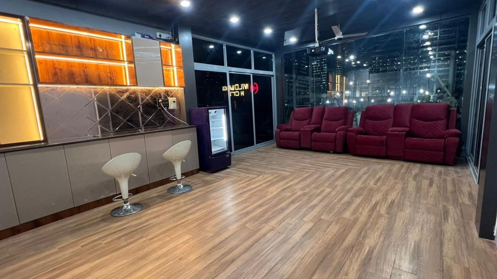 Wild Wings Premium Hotel حيدر أباد المظهر الخارجي الصورة