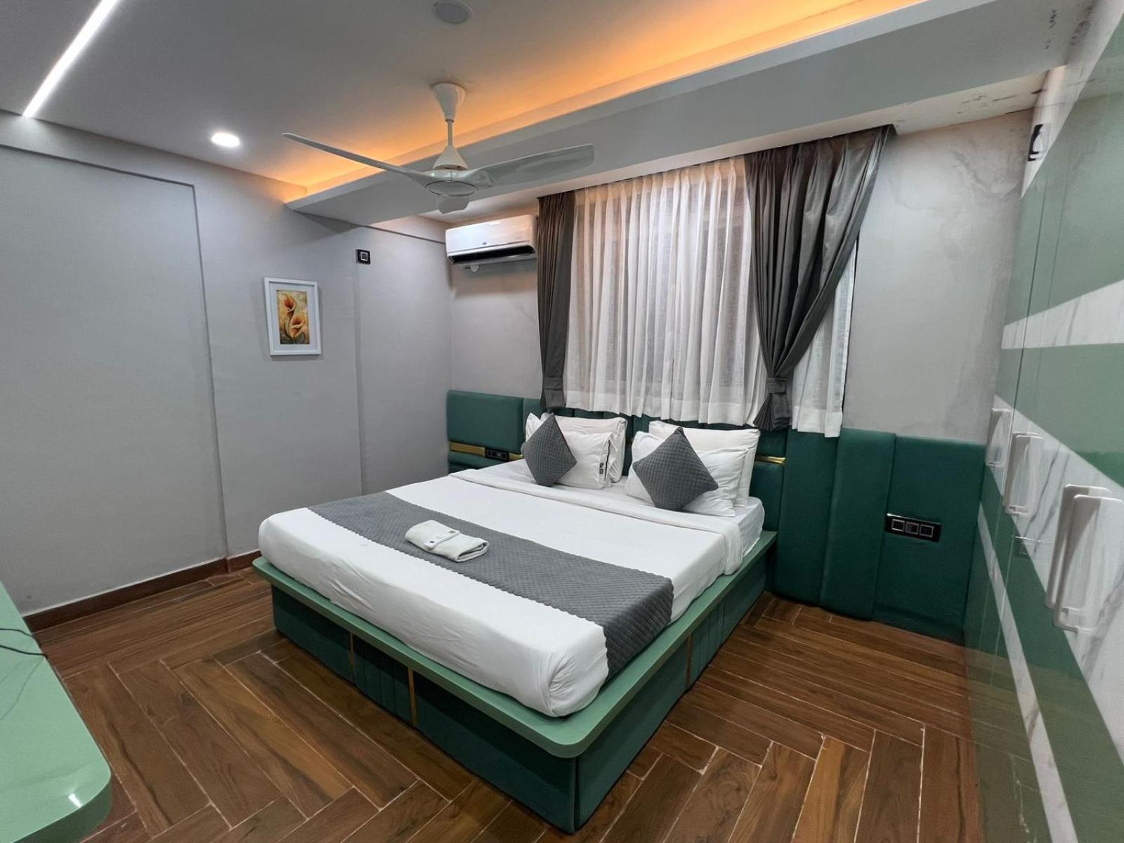 Wild Wings Premium Hotel حيدر أباد المظهر الخارجي الصورة