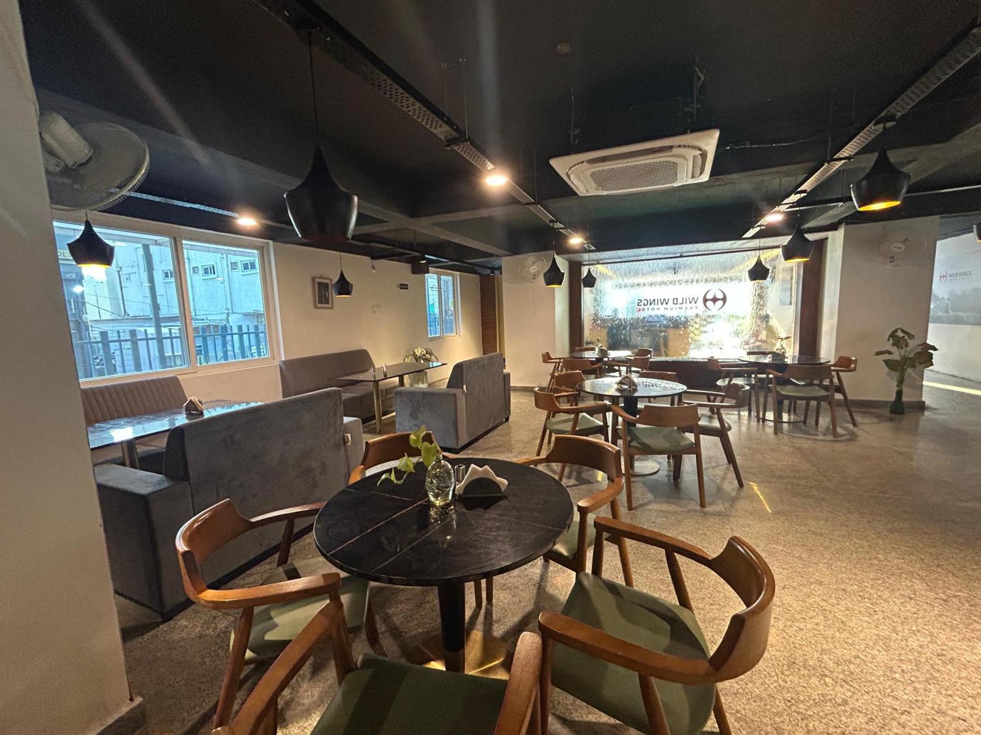 Wild Wings Premium Hotel حيدر أباد المظهر الخارجي الصورة
