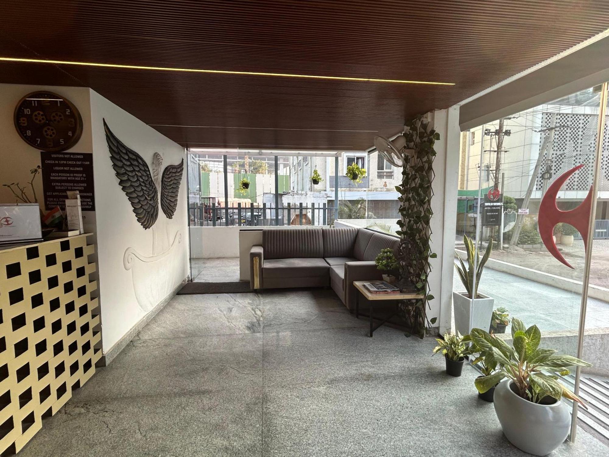 Wild Wings Premium Hotel حيدر أباد المظهر الخارجي الصورة